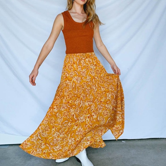 Yellow maxi skirt - Picture 2 of 4